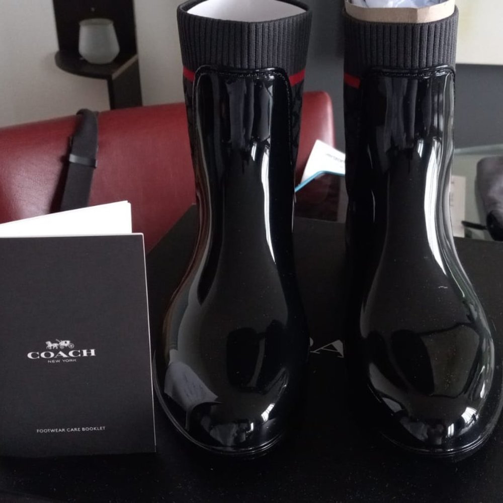 Coach Rain Bootie Size 9 UNISEX